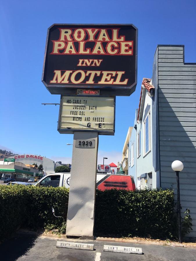 Royal Palace Inn Дейли-Сити Экстерьер фото